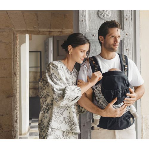 Dressing Baby for Spring and Summer Outings: No More Headaches!