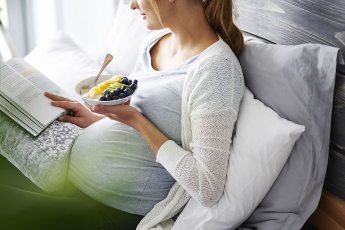 Nutrition during pregnancy and breastfeeding